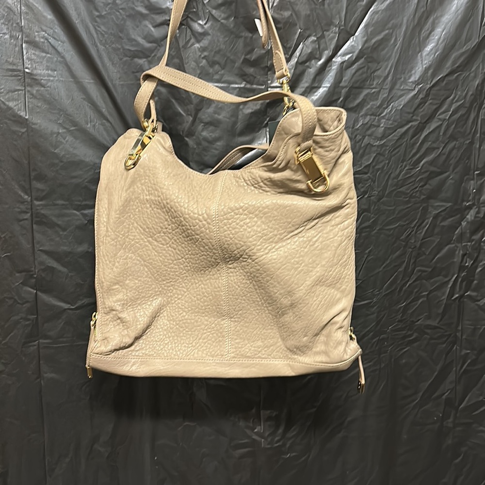 Vince Camuto purse - Picture 3 of 4
